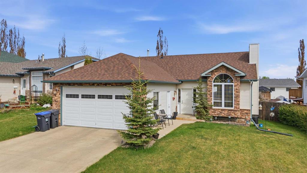 Picture of 16 Peterson Way , Sylvan Lake Real Estate Listing