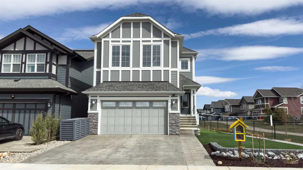 Picture of 168 Magnolia Manor SE, Calgary Real Estate Listing