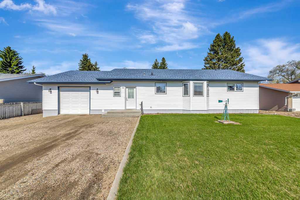 Picture of 16 1st Street W, Neilburg Real Estate Listing