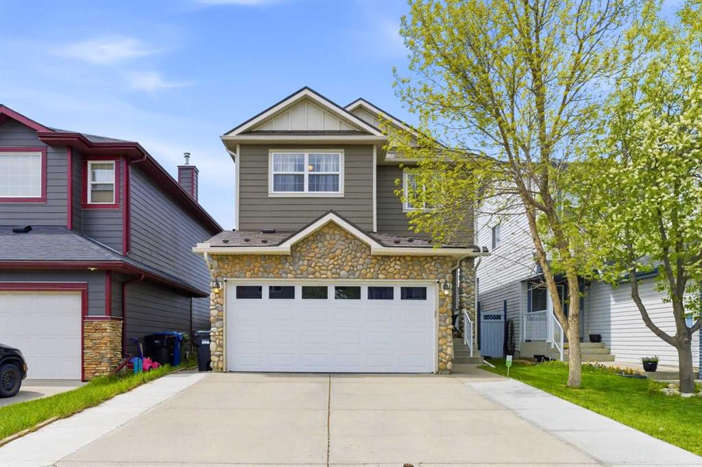 Picture of 118 Saddletree Close NE, Calgary Real Estate Listing