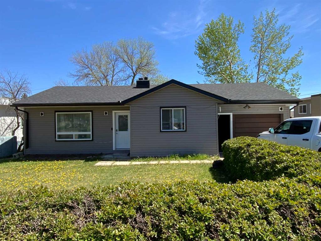 Picture of 422 Arena Avenue , Trochu Real Estate Listing
