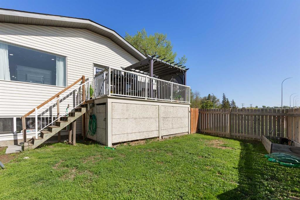 Picture of 541E Allowance Avenue SE, Medicine Hat Real Estate Listing