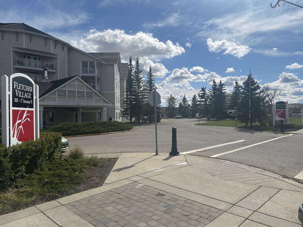 Picture of 403, 305 1 Avenue NW, Airdrie Real Estate Listing