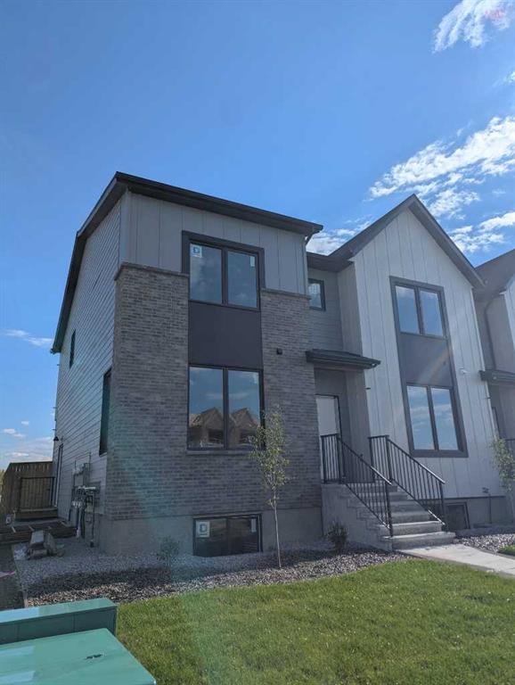 Picture of 2803 16 Avenue , Coaldale Real Estate Listing