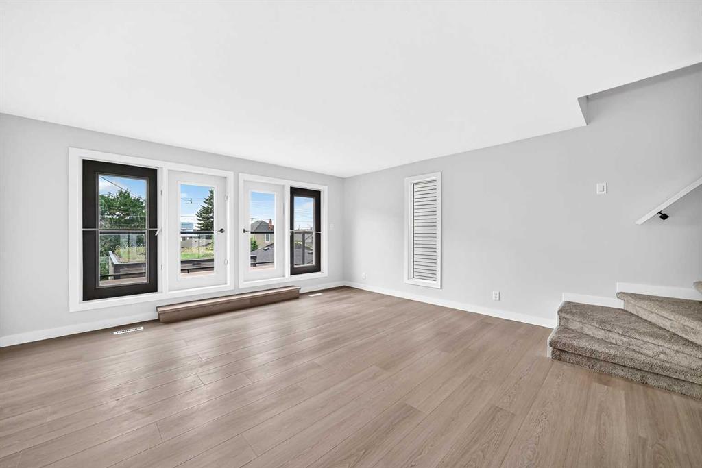 Picture of 2208 ALEXANDER Street SE, Calgary Real Estate Listing