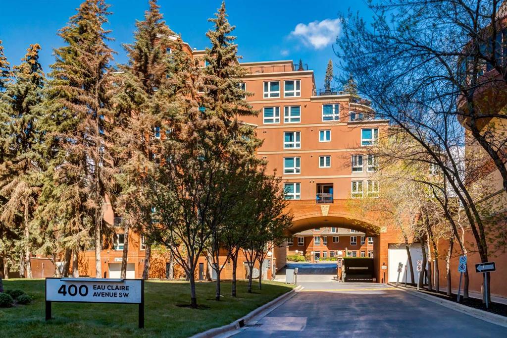Picture of 8101, 400 Eau Claire Avenue SW, Calgary Real Estate Listing