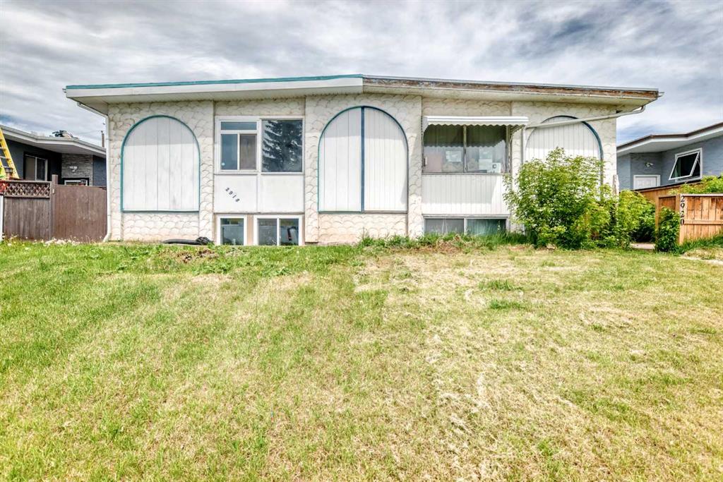 Picture of 2918 Doverville Crescent SE, Calgary Real Estate Listing