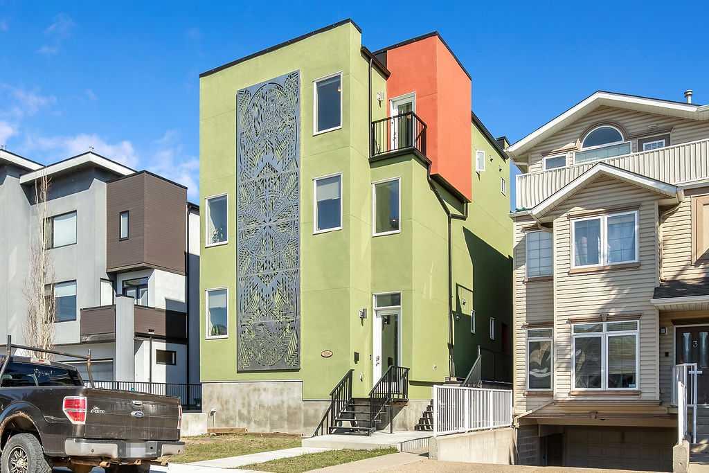 Picture of 2226 Westmount Road NW, Calgary Real Estate Listing