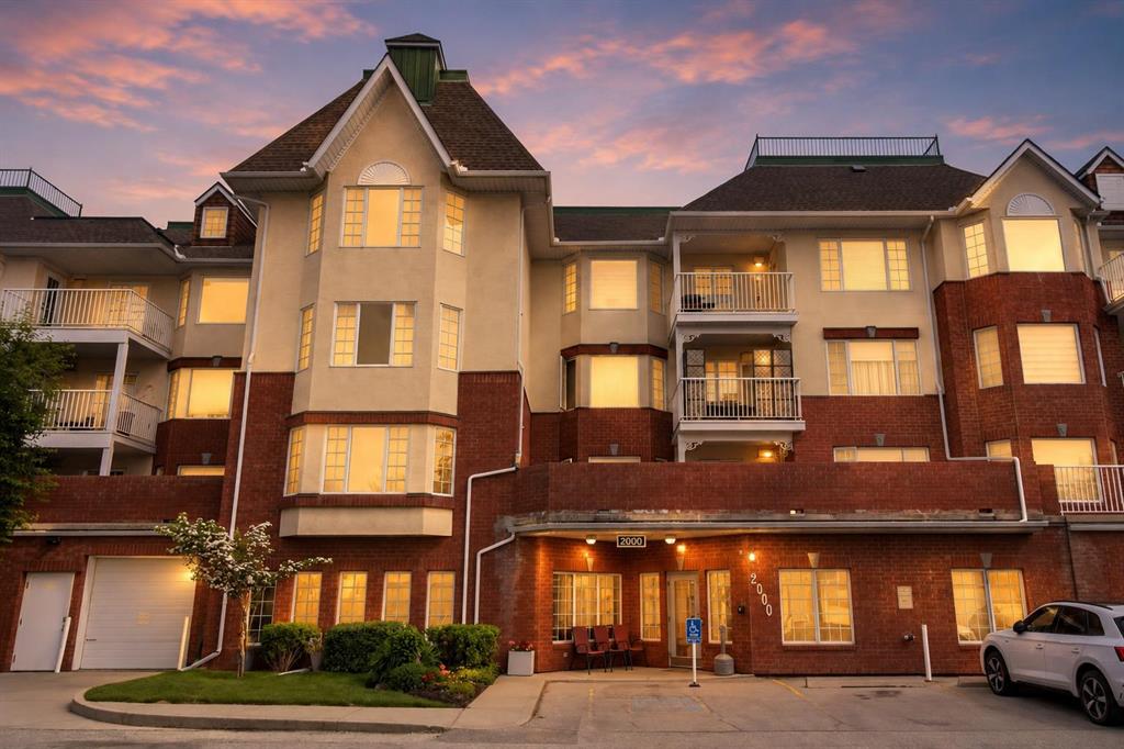Picture of 314, 2314 Sienna Park Green SW, Calgary Real Estate Listing