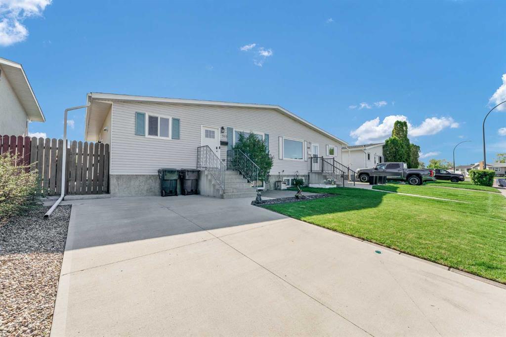 Picture of 353 Ross Glen Drive SE, Medicine Hat Real Estate Listing