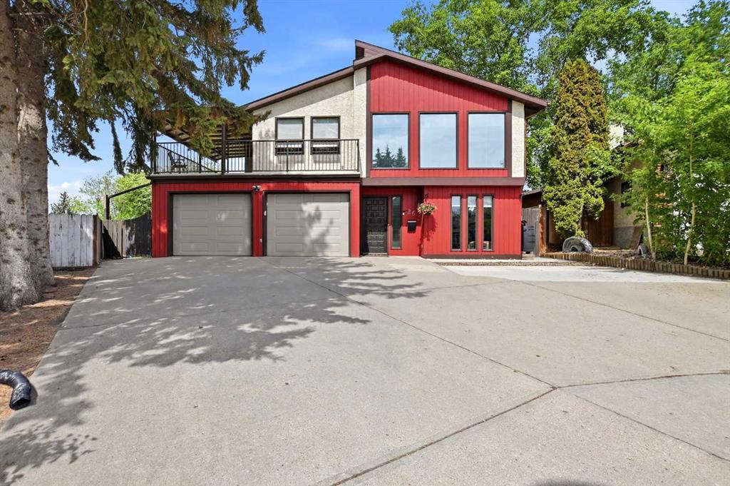 Picture of 26 Gummow Close , Red Deer Real Estate Listing