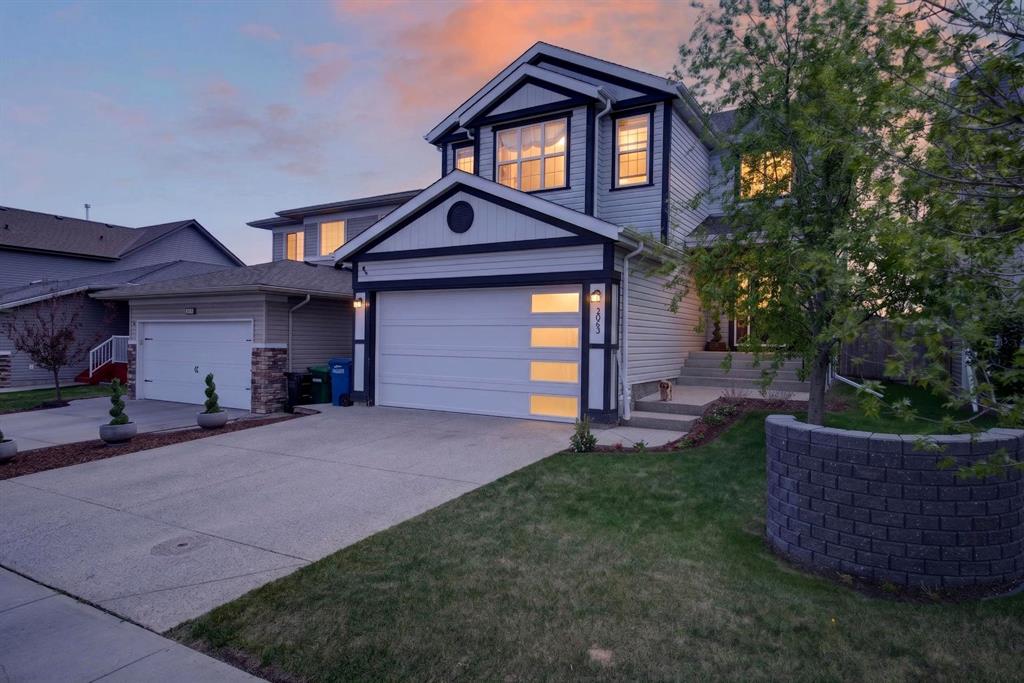 Picture of 2063 Sagewood Rise SW, Airdrie Real Estate Listing
