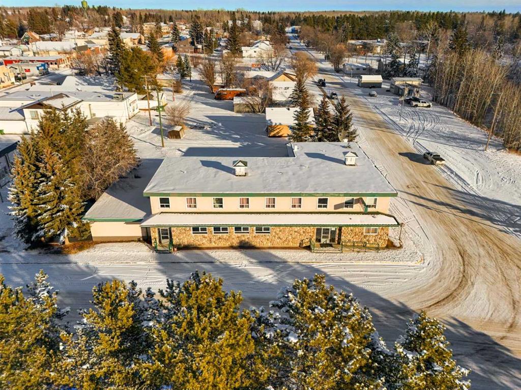 Picture of 4907 51 Street , Breton Real Estate Listing