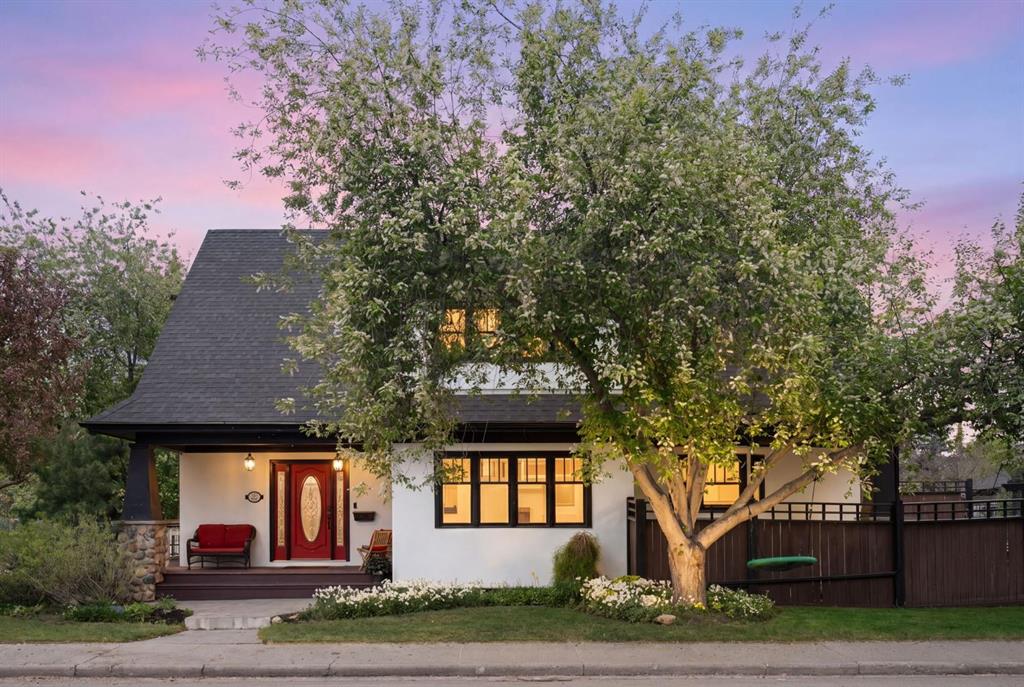 Picture of 2402 Bowness Road NW, Calgary Real Estate Listing
