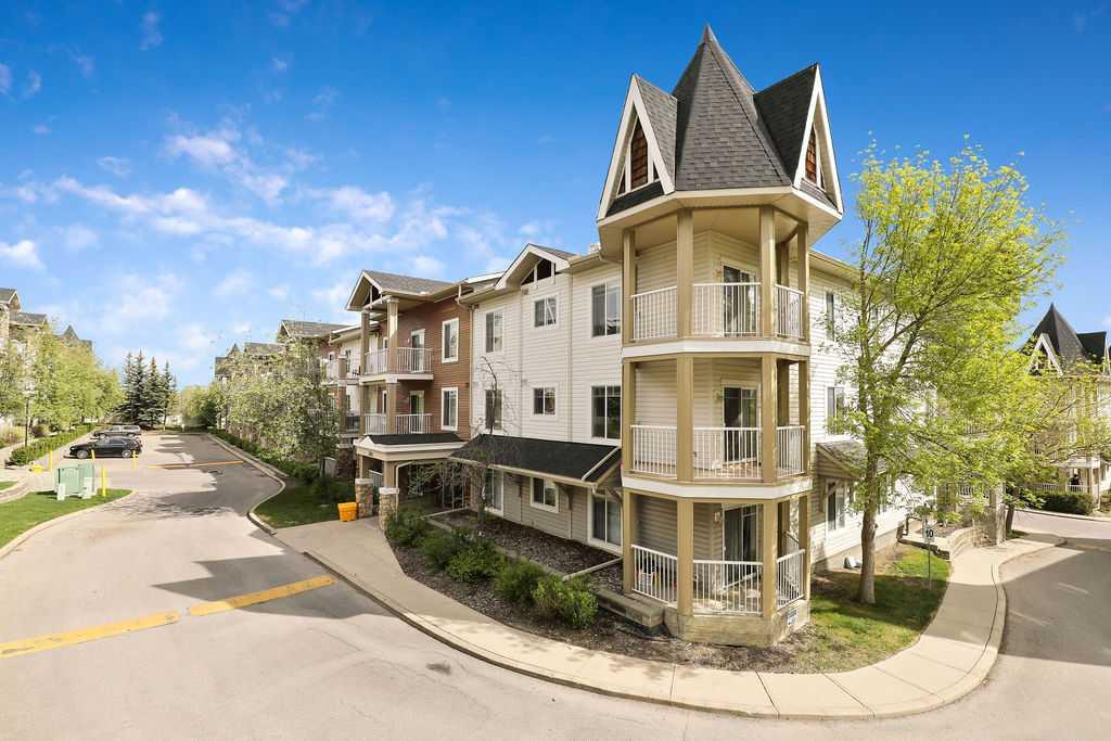Picture of 3313, 70 Panamount Drive NW, Calgary Real Estate Listing