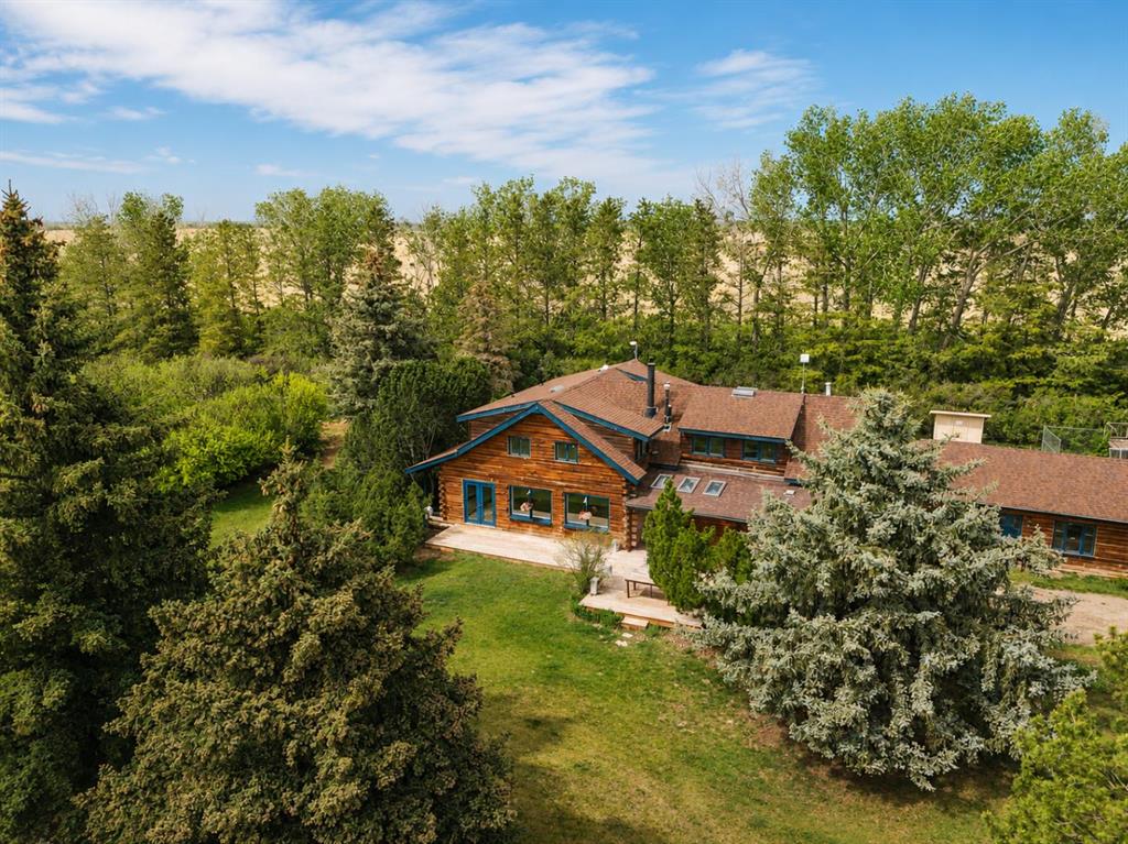 Picture of 261074 Township Road 262  , Rural Rocky View County Real Estate Listing