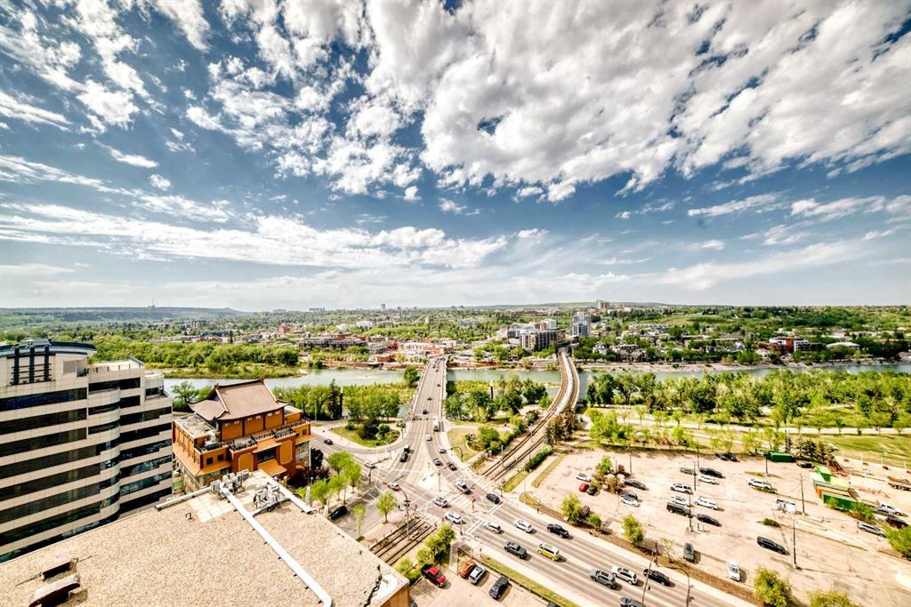 Picture of 2101, 920 5 Avenue SW, Calgary Real Estate Listing