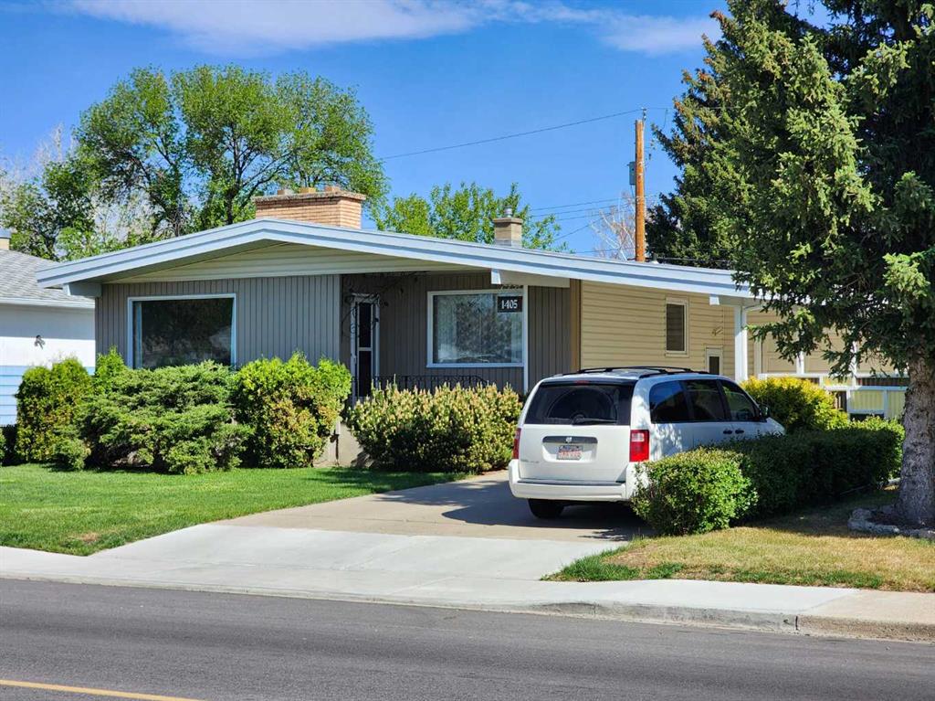 Picture of 1405 13 Avenue N, Lethbridge Real Estate Listing