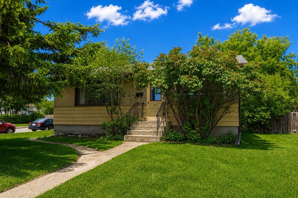 Picture of 3502 51 Avenue , Red Deer Real Estate Listing