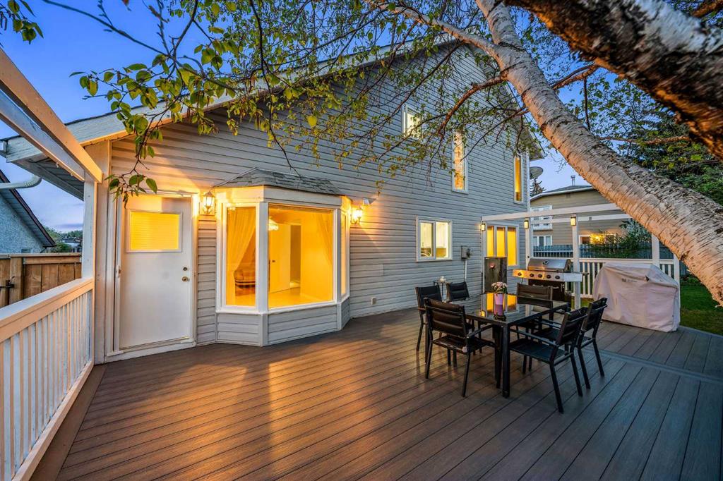 Picture of 39 Woodmont Way , Calgary Real Estate Listing