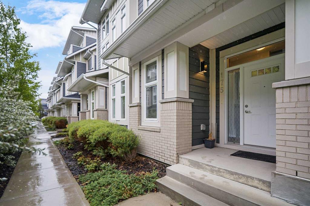 Picture of 175 Silverado Plains Park SW, Calgary Real Estate Listing