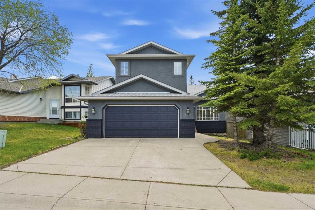 Picture of 142 Elizabeth Way SE, Airdrie Real Estate Listing