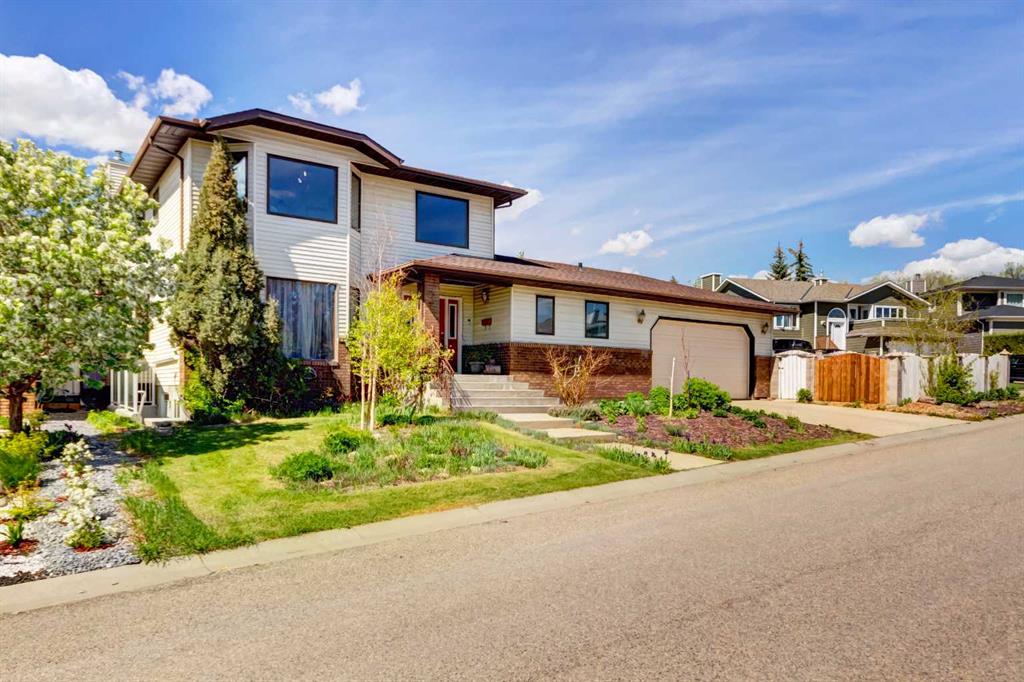 Picture of 25 Deerfield Manor SE, Calgary Real Estate Listing