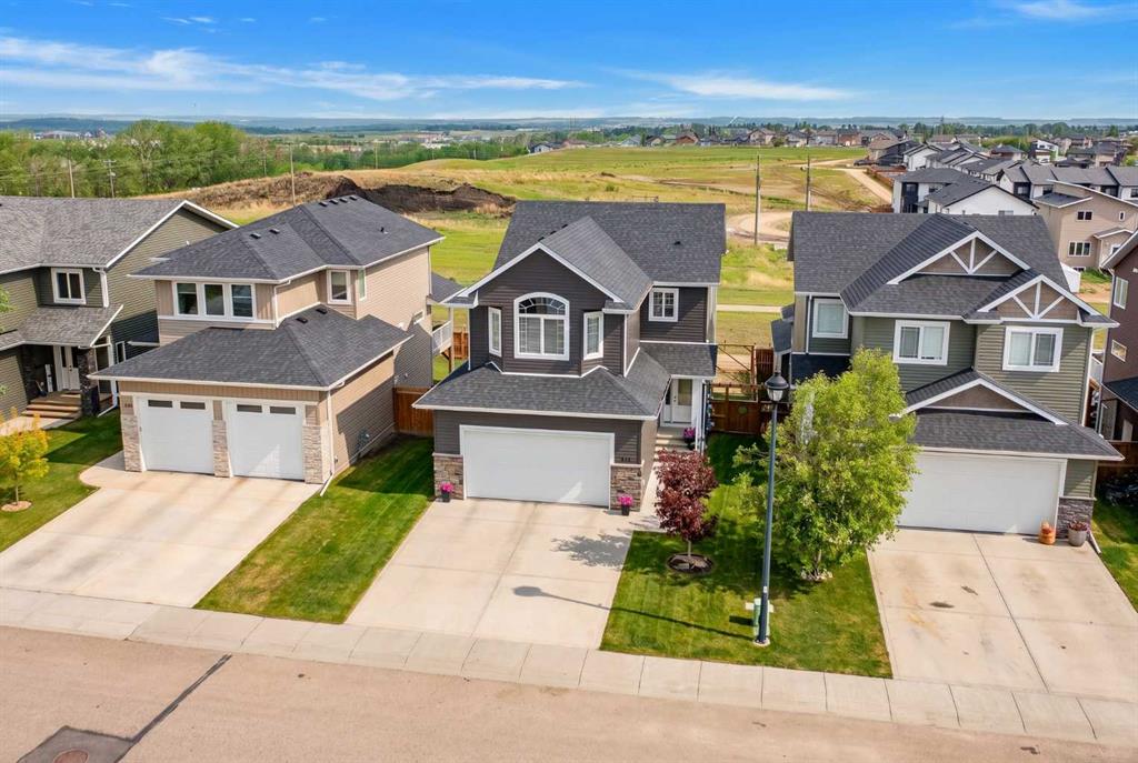 Picture of 139 Morris Court , Blackfalds Real Estate Listing