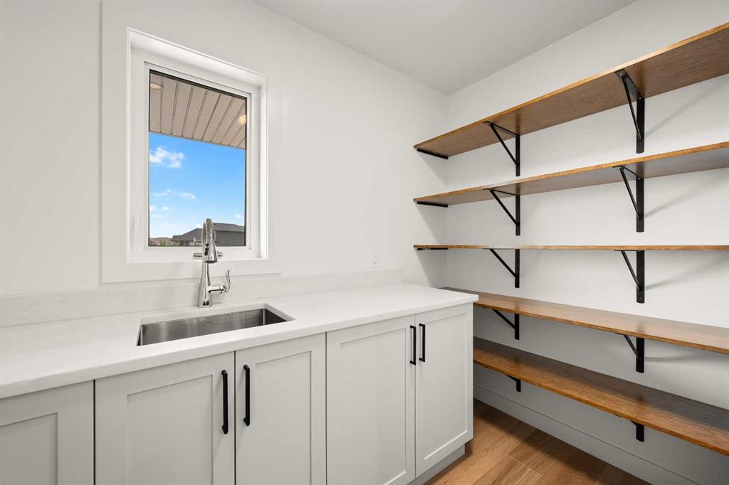 Picture of 6021 20 Street , Lloydminster Real Estate Listing