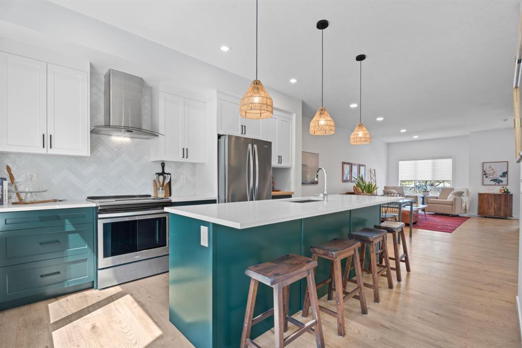 Picture of 408 Greenbriar Common NW, Calgary Real Estate Listing