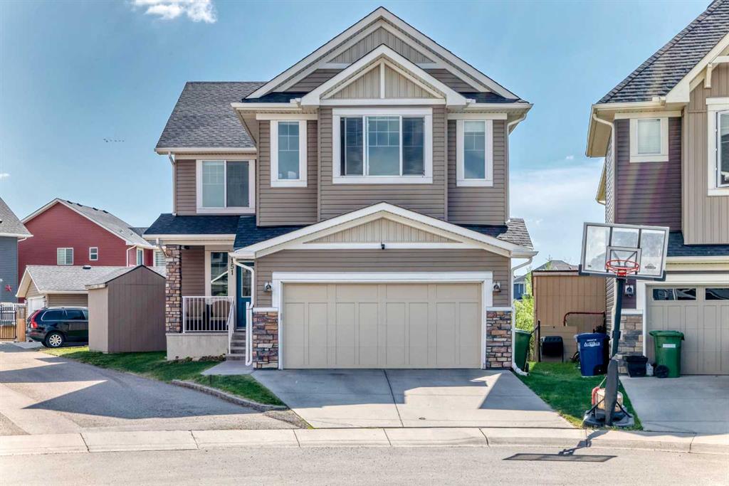 Picture of 151 Baywater Rise SW, Airdrie Real Estate Listing