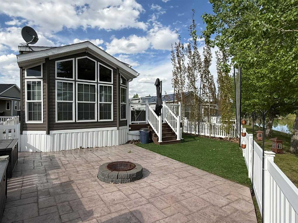 Picture of 5036, 35468 Range Road 30  , Rural Red Deer County Real Estate Listing