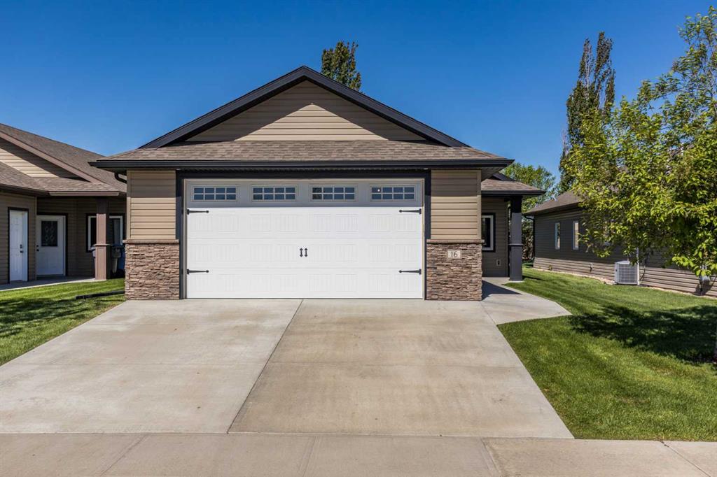 Picture of 16 Wheatland Drive SE, Medicine Hat Real Estate Listing
