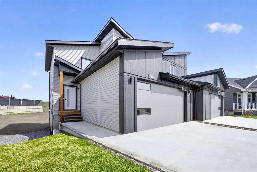 Picture of 26B Poplar Ridge Close , Didsbury Real Estate Listing