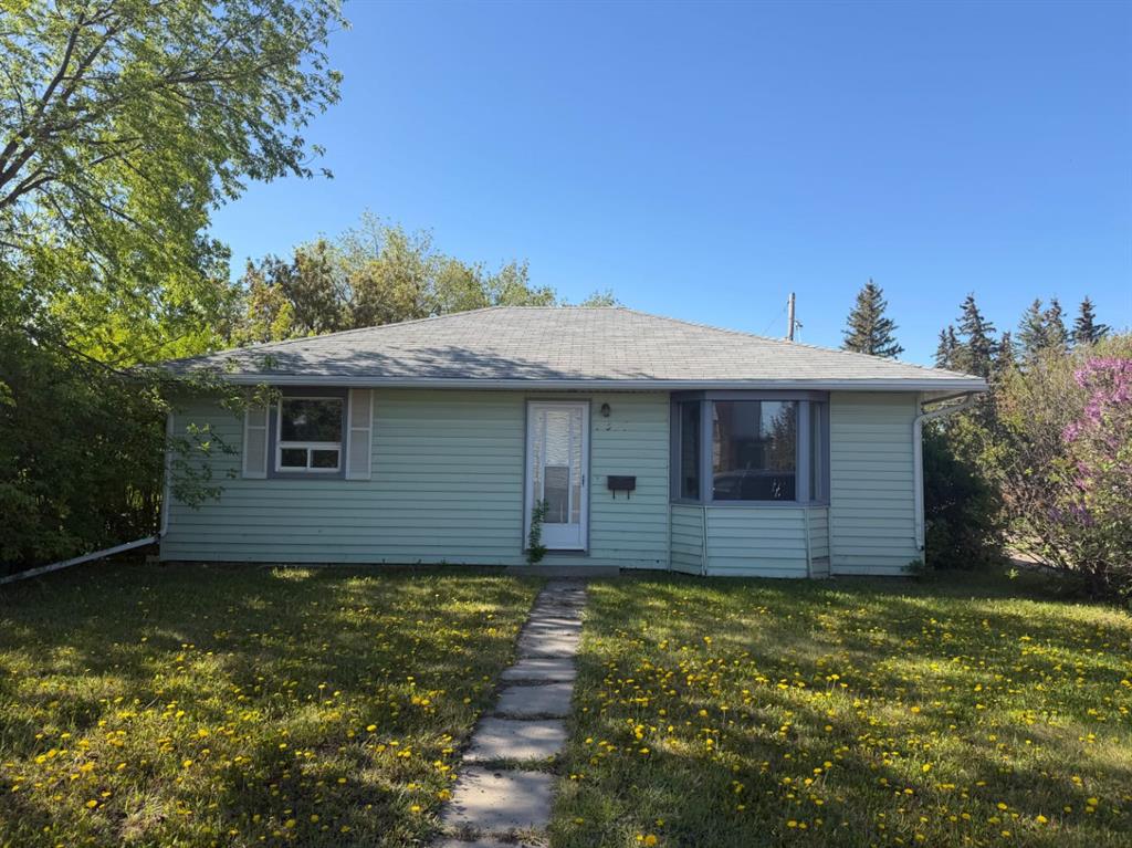 Picture of 9657 Hillcrest Drive , Grande Prairie Real Estate Listing