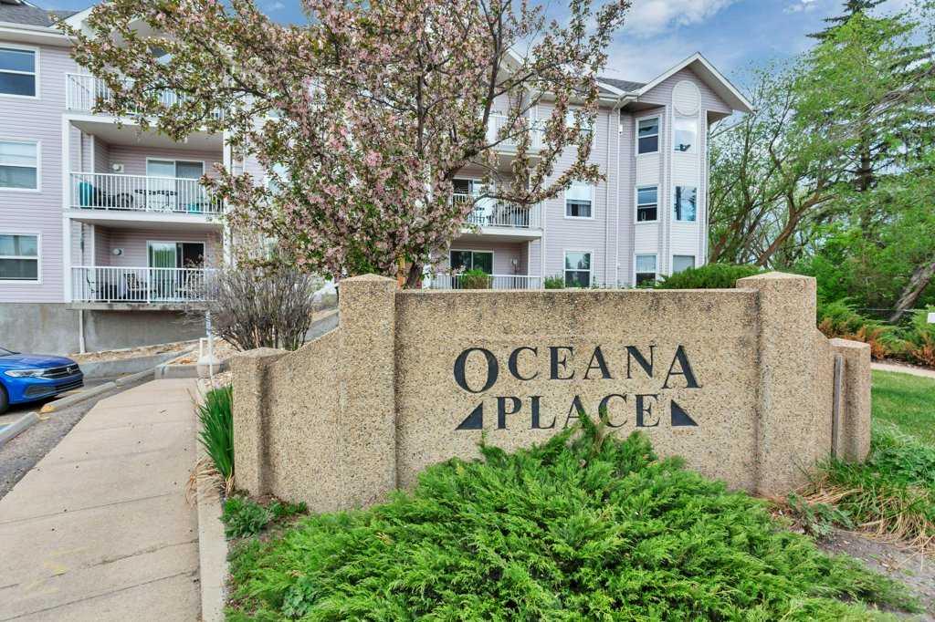 Picture of 103, 5435 Lakeshore Drive , Sylvan Lake Real Estate Listing