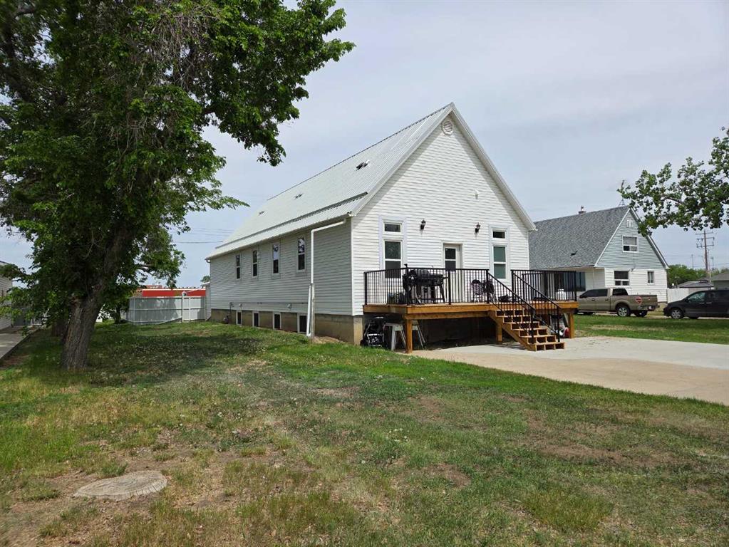 Picture of 718 3 Avenue N, Vauxhall Real Estate Listing