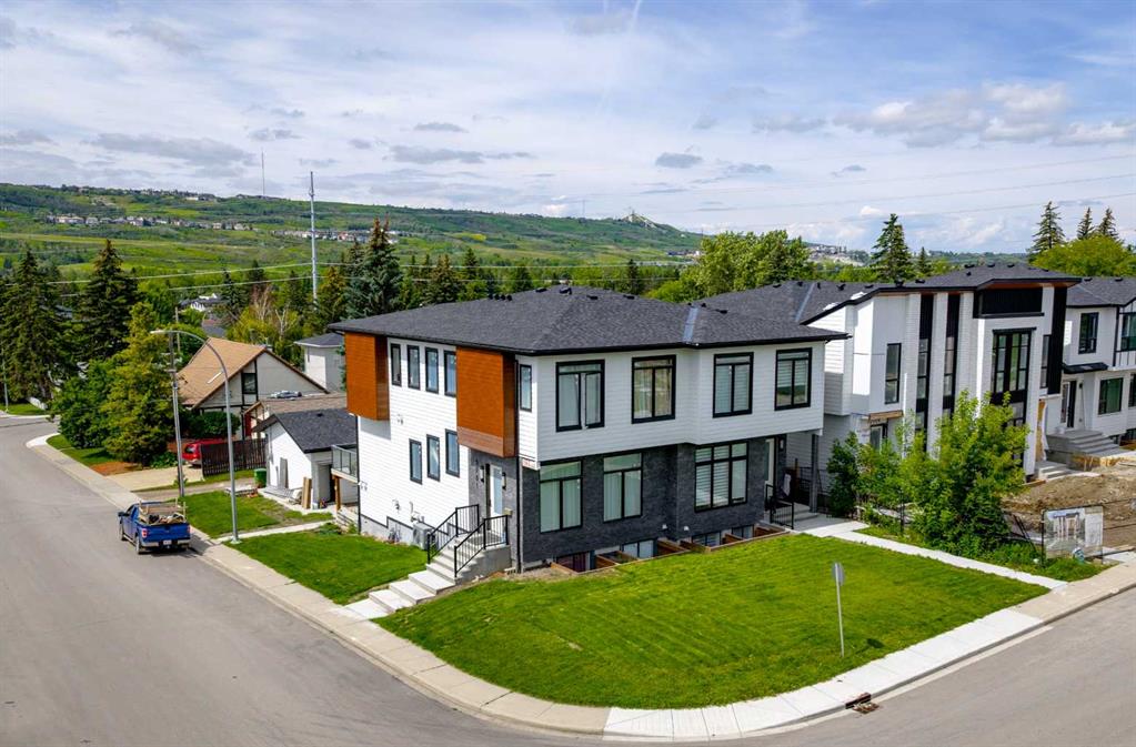 Picture of 5003 21 Avenue NW, Calgary Real Estate Listing