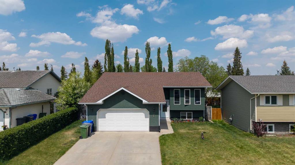 Picture of 38 Balsam Crescent , Olds Real Estate Listing