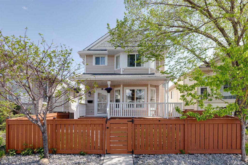 Picture of 28 Hidden Point NW, Calgary Real Estate Listing