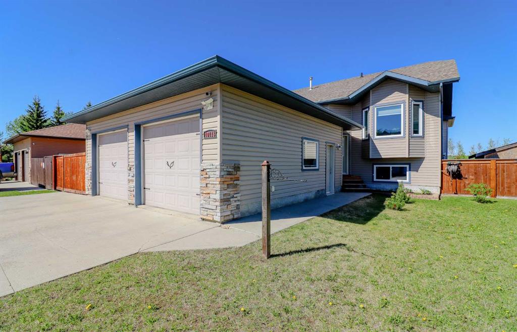Picture of 10113 93 Street  , Sexsmith Real Estate Listing