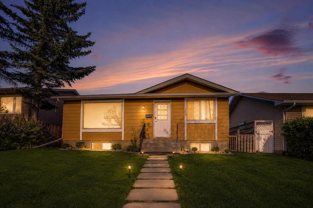 Picture of 168 Castlebrook Drive NE, Calgary Real Estate Listing
