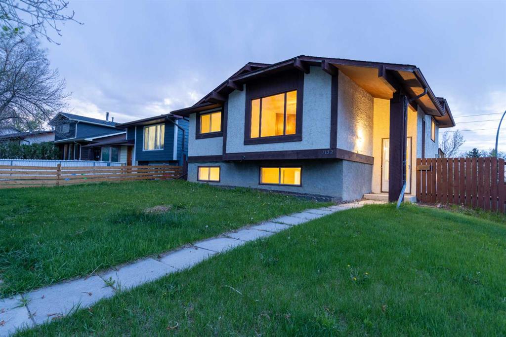 Picture of 1132 Berkley Drive NW, Calgary Real Estate Listing