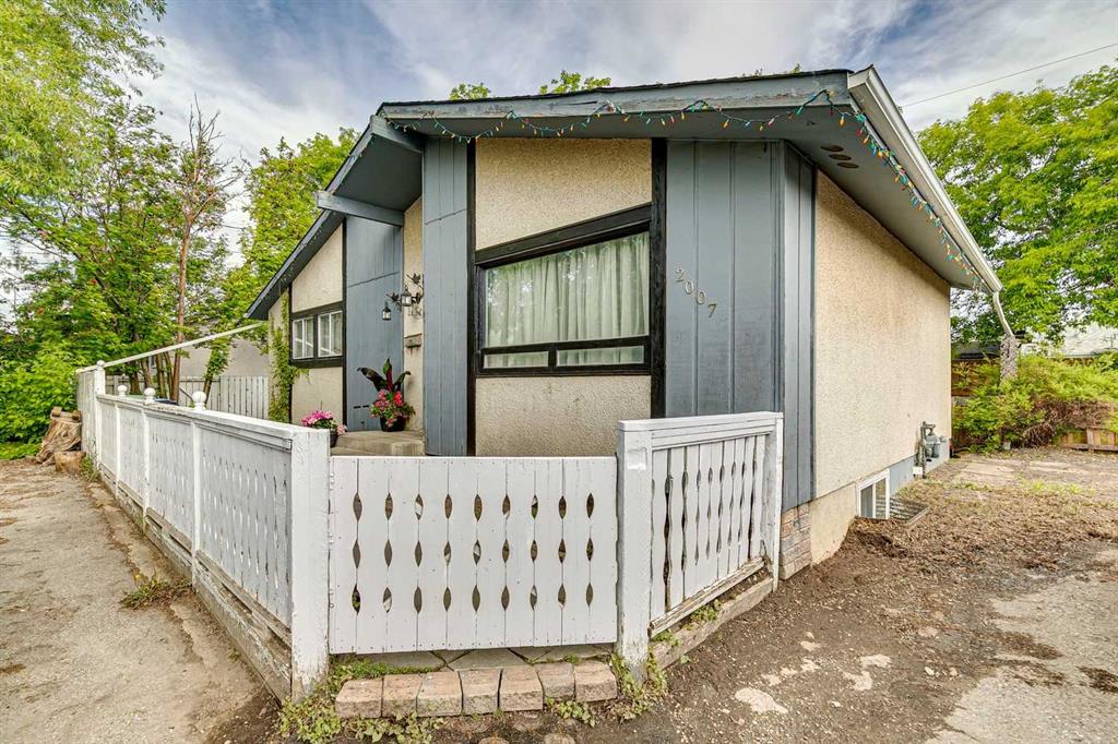 Picture of 2007 Olympia Drive SE, Calgary Real Estate Listing