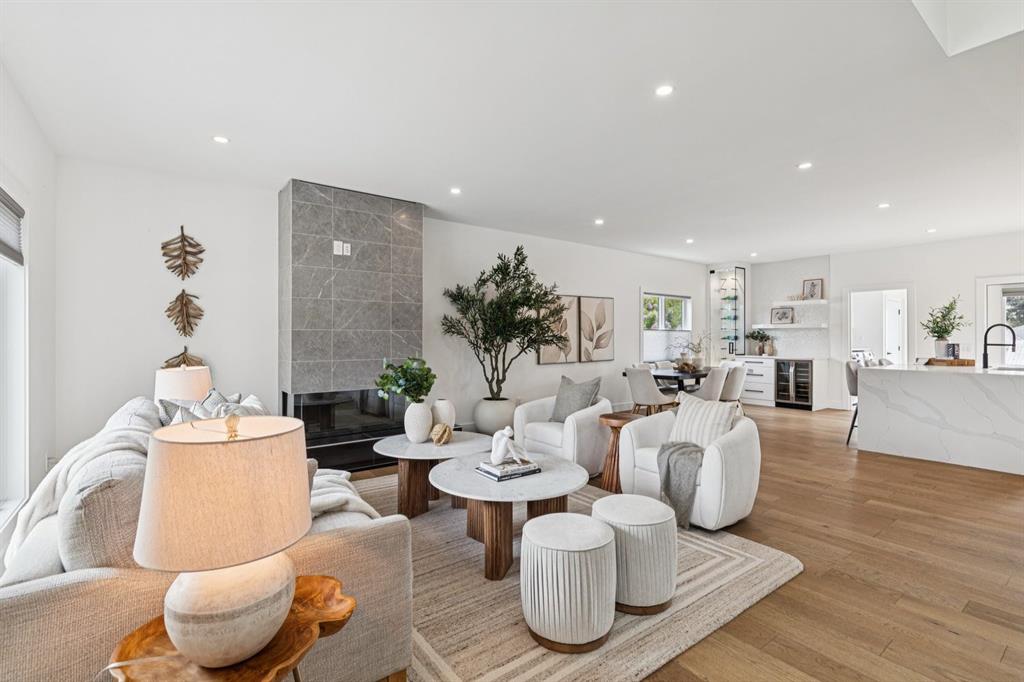 Picture of 4747 26 Avenue SW, Calgary Real Estate Listing