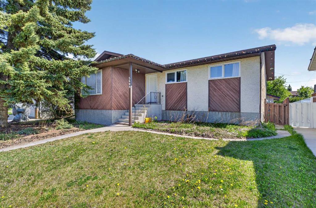 Picture of 5609 Sherwood Crescent , Olds Real Estate Listing