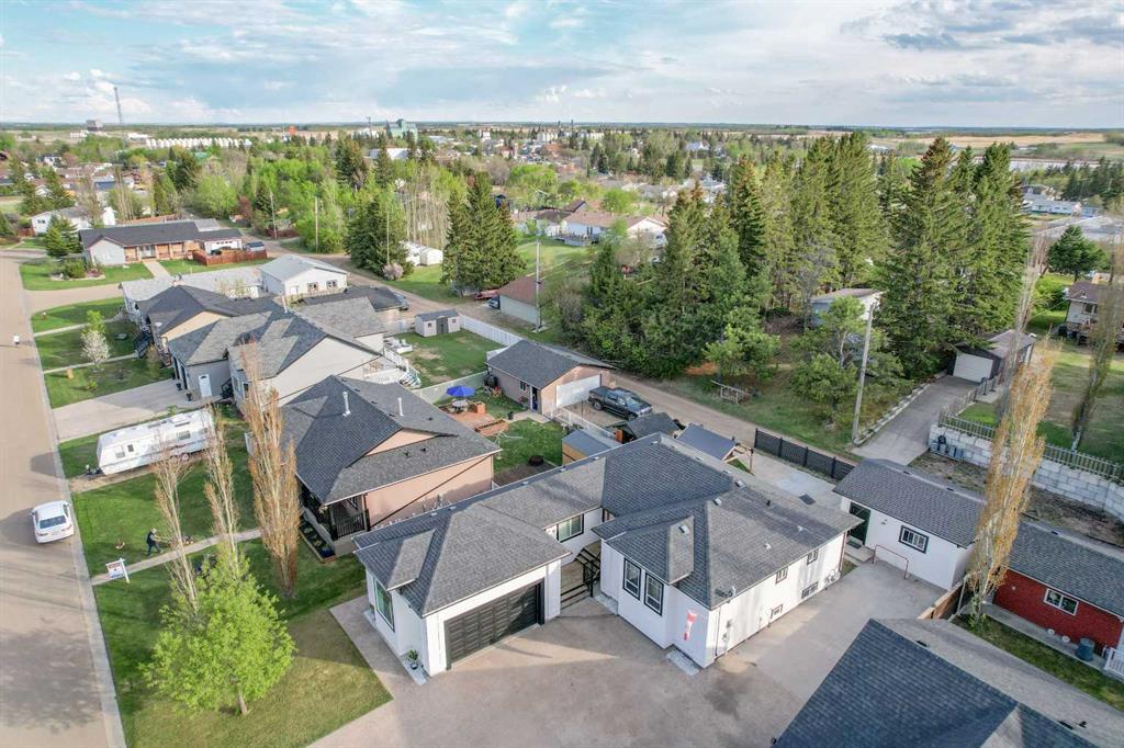 Picture of 5333 55 Avenue , Bashaw Real Estate Listing