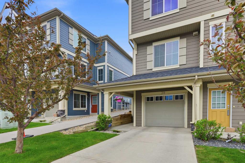 Picture of 39 Kinlea Common NW, Calgary Real Estate Listing