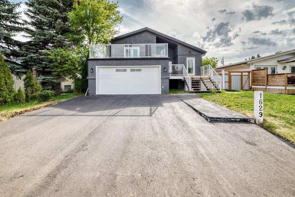 Picture of 1629 Athabasca Street , Crossfield Real Estate Listing