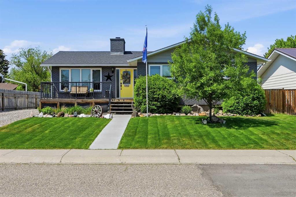 Picture of 2406 26 Street , Nanton Real Estate Listing